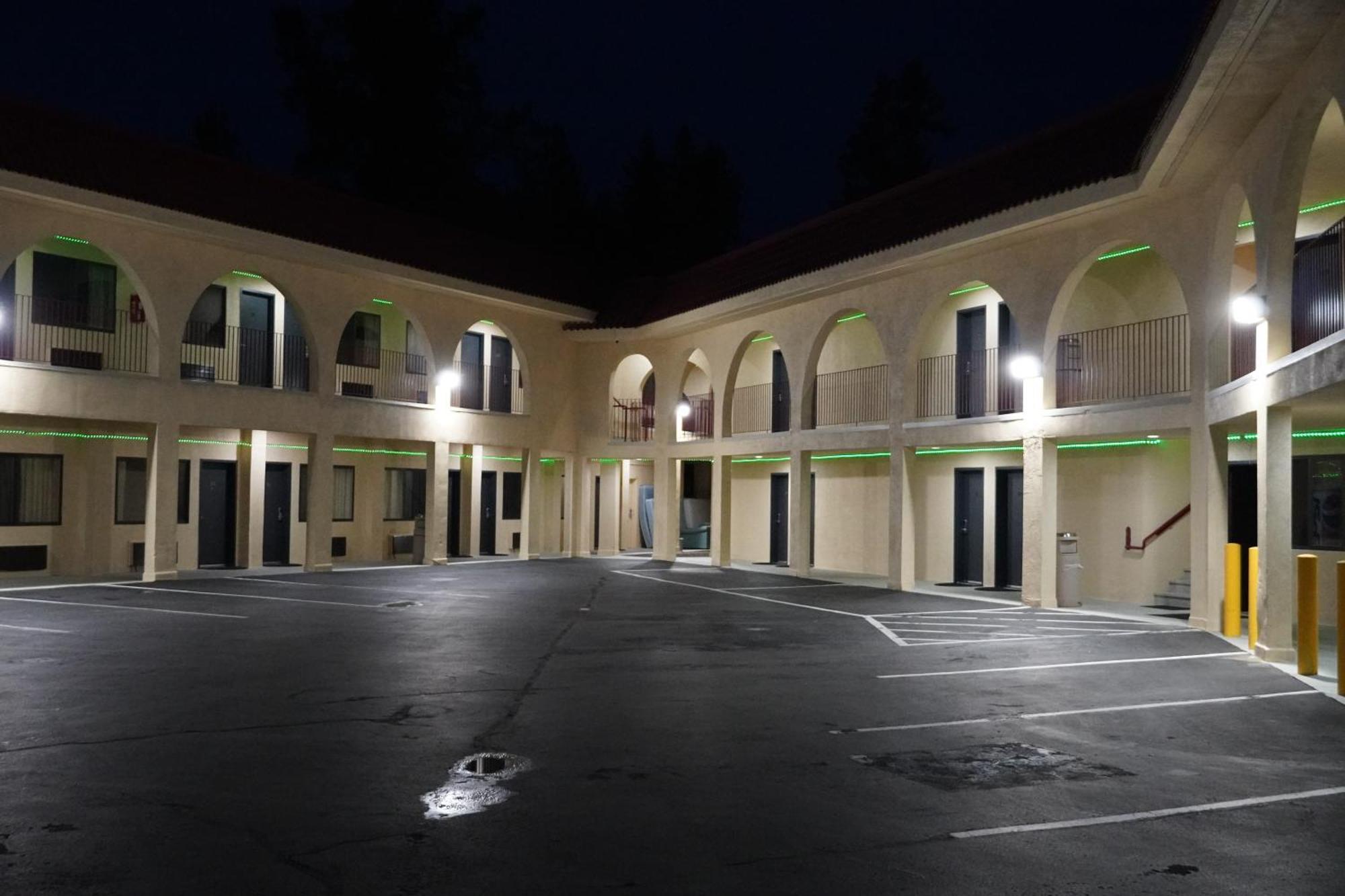 Timberland Inn & Suites Касл-Рок Экстерьер фото