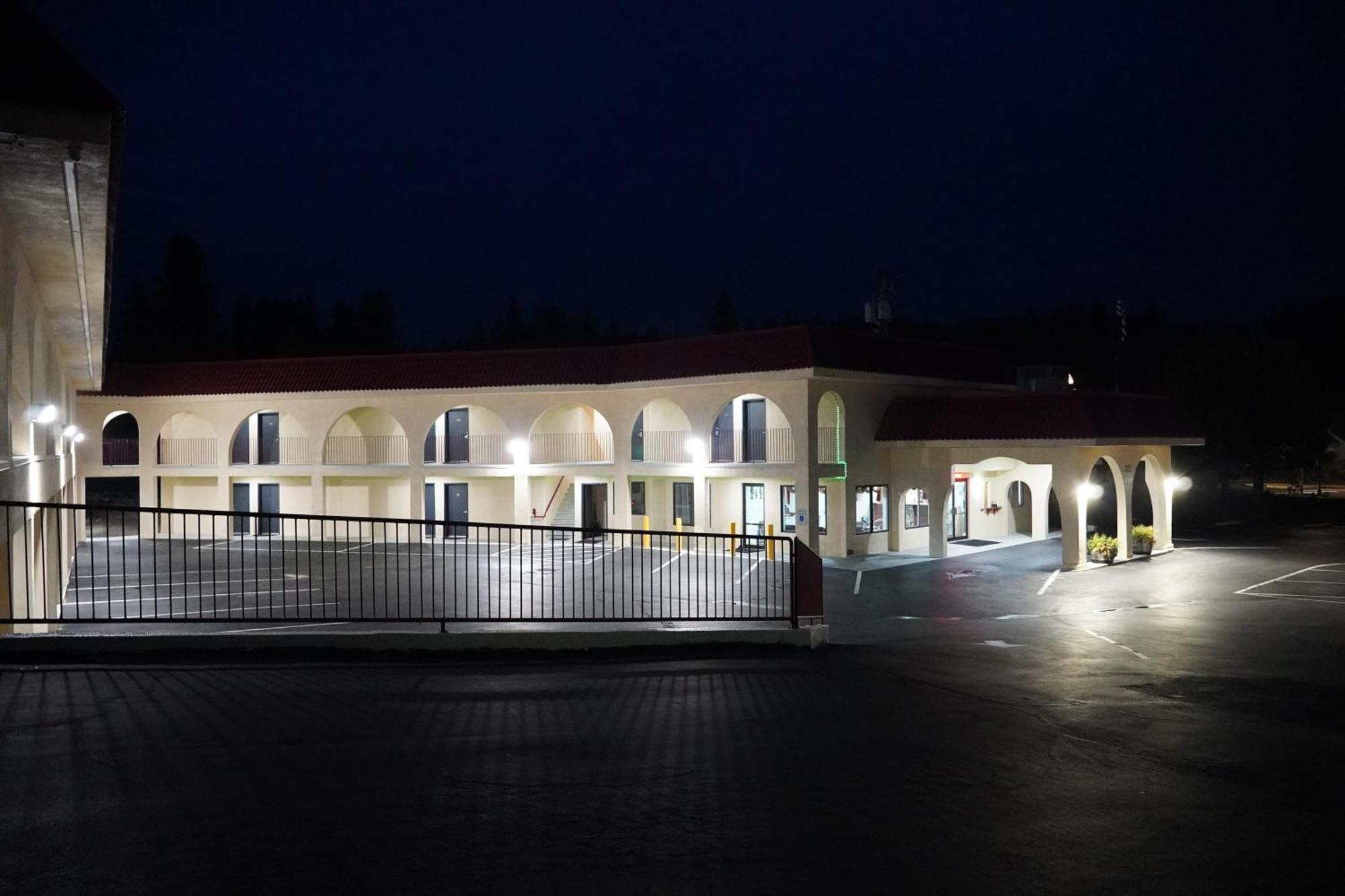 Timberland Inn & Suites Касл-Рок Экстерьер фото